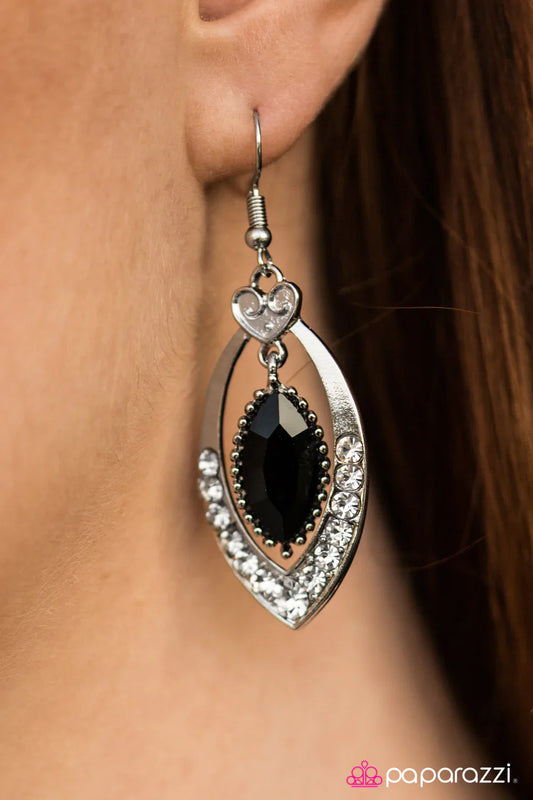 Paparazzi Earring ~ Royal Honeymoon - Black