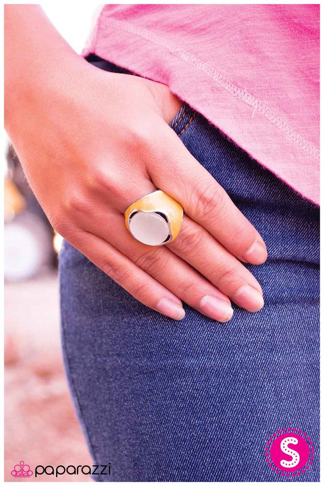 Paparazzi Ring ~ A Glass Act - Yellow