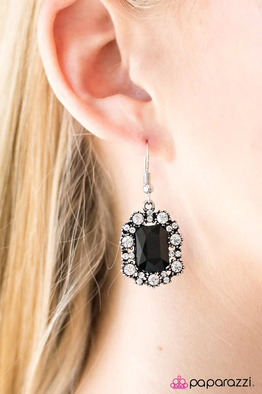 Paparazzi Earring ~ Stick It To The GLAM! - Black