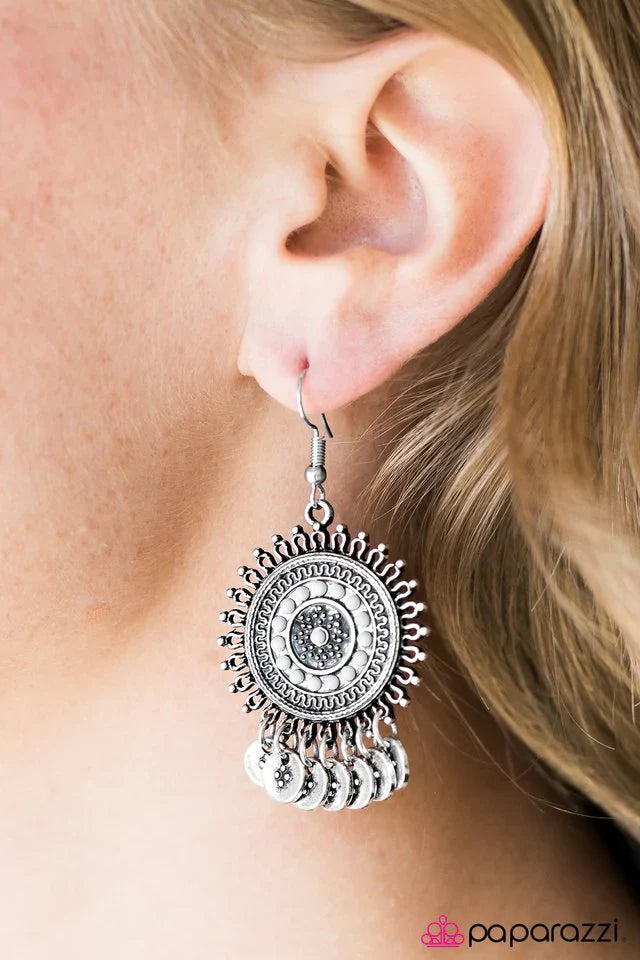 Paparazzi Earring ~ Sonoran Sunshine - Silver