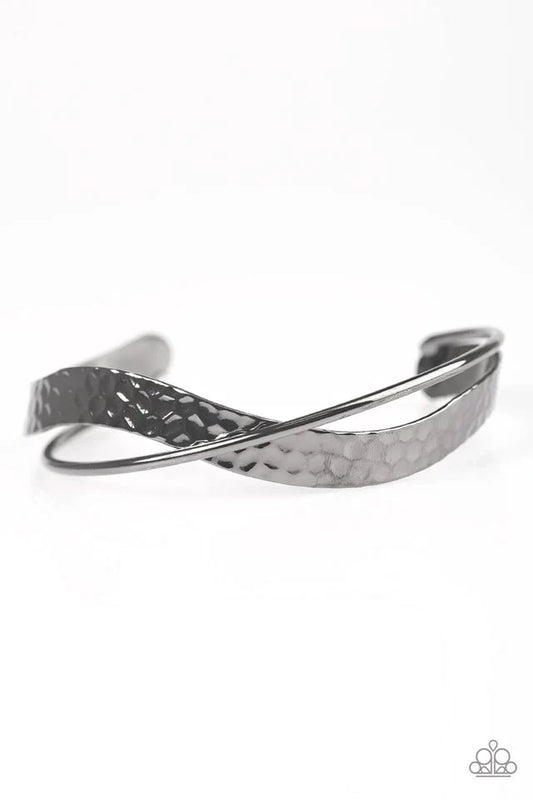 Paparazzi Bracelet ~ Wandering Waves - Black