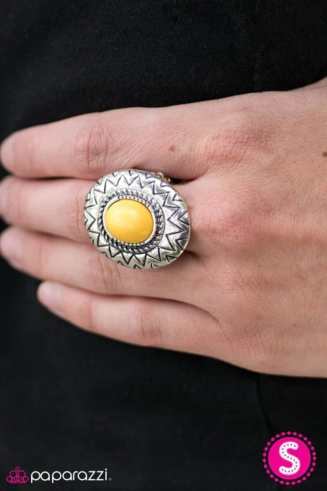 Paparazzi Ring ~ Make Your Own Sunshine - Yellow