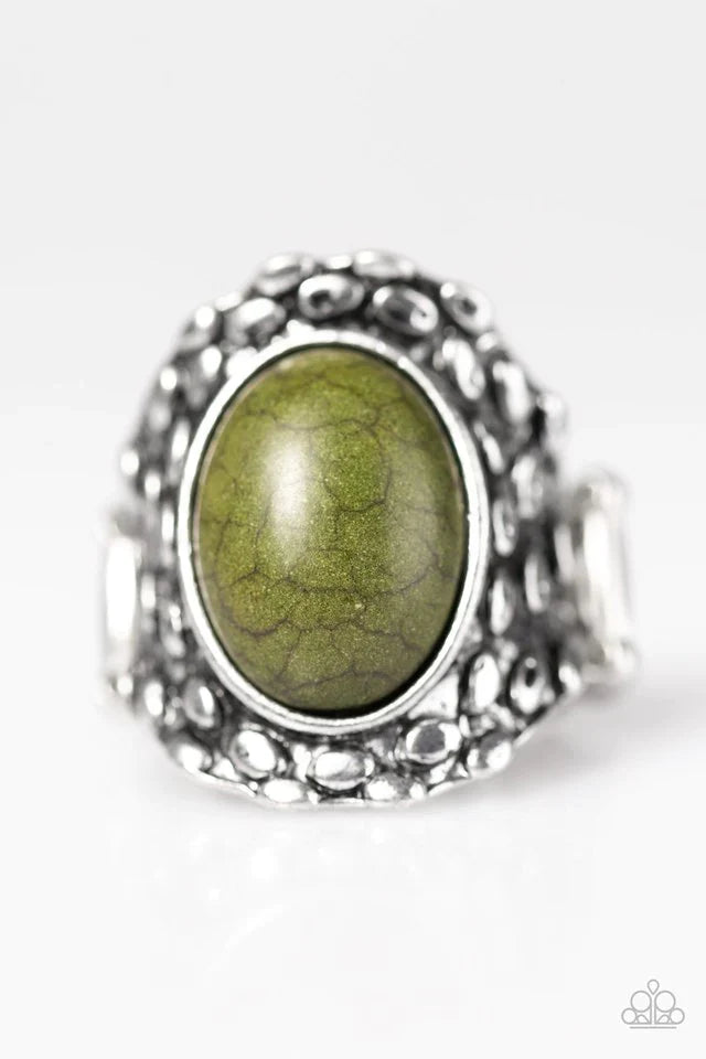 Paparazzi Ring ~ Jungle Glam - Green