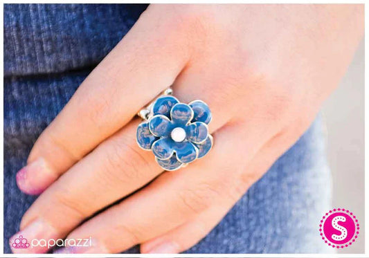 Paparazzi Ring ~ Fluidly Flowering - Blue