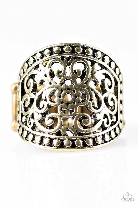 Paparazzi Ring ~ Floral Finale - Brass