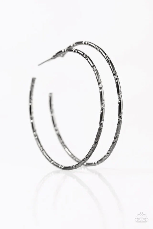 Paparazzi Earring ~ Industrial Edge - Black