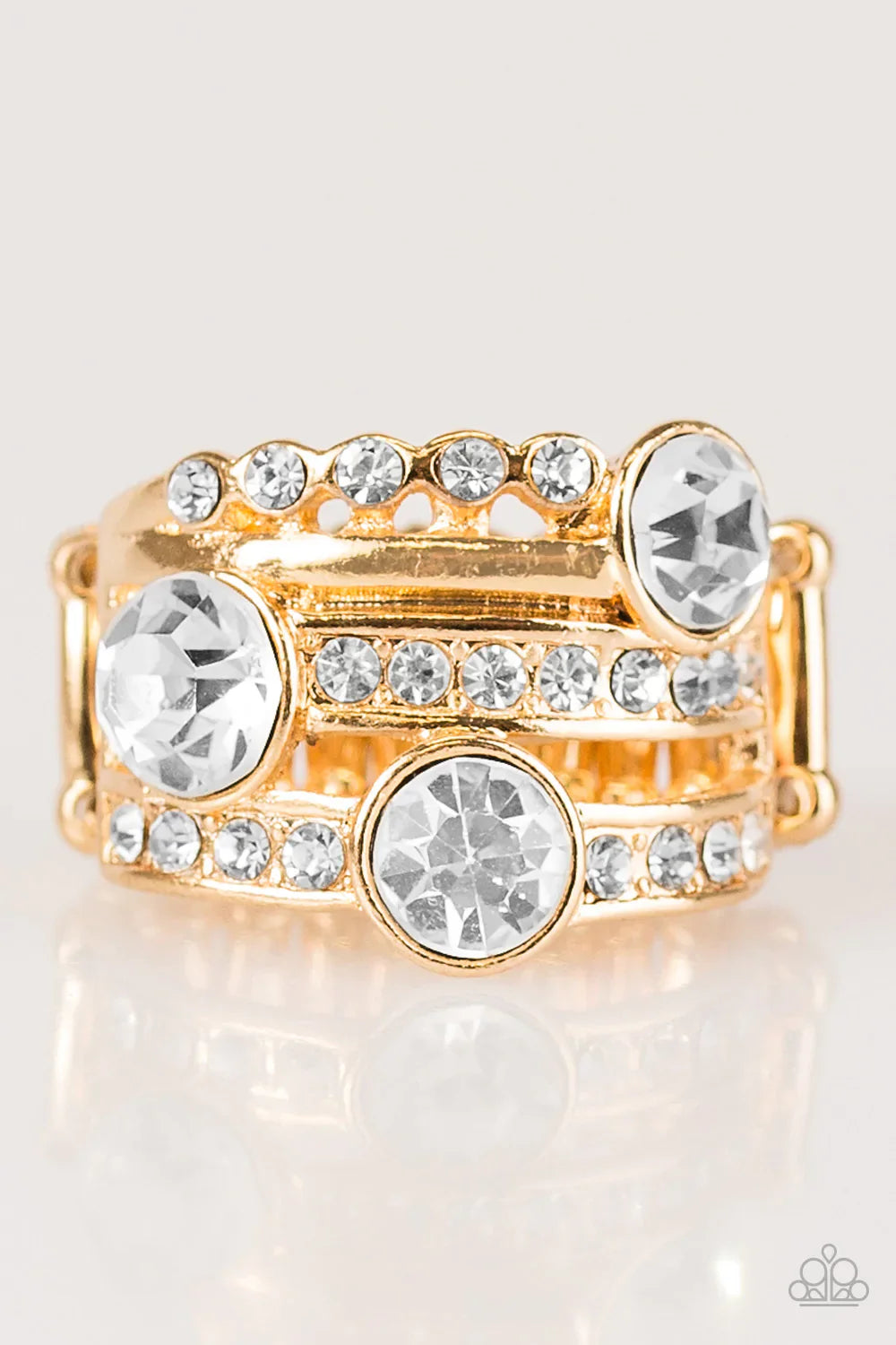 Paparazzi Ring ~ Hollywood Glamour - Gold