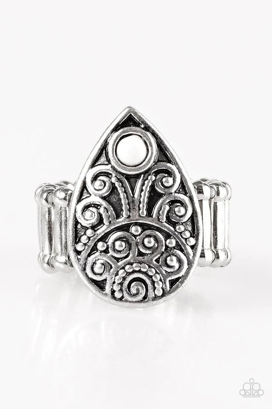 Paparazzi Ring ~ Mumbai Mambo - White