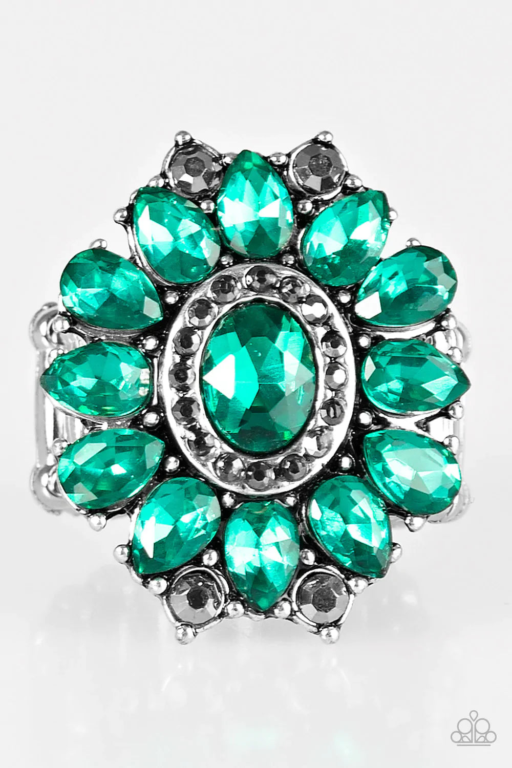 Paparazzi Ring ~ Garden Gala - Green