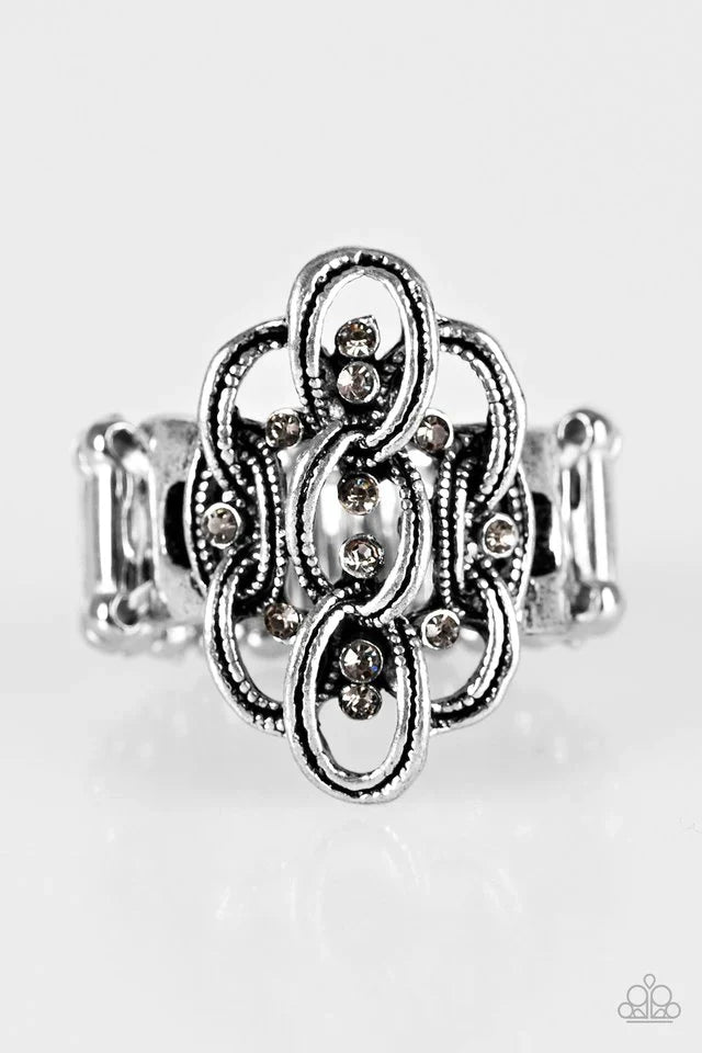 Paparazzi Ring ~ Unlimited CACHE - Silver