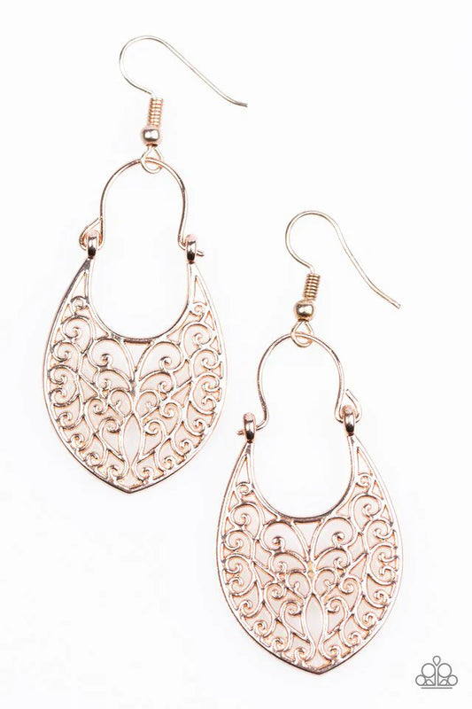 Paparazzi Earring ~ Gleam Queen - Rose Gold