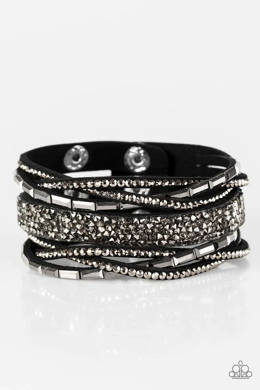 Paparazzi Bracelet ~ Glam Vibes - Black