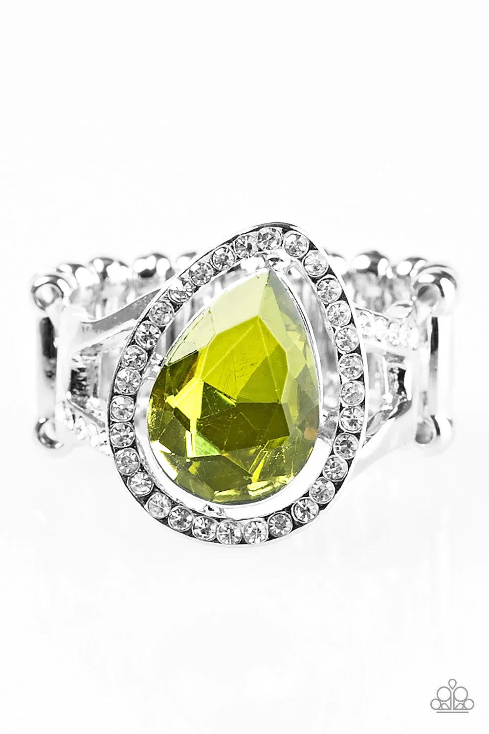 Paparazzi Ring ~ Grammy Grandeur - Green