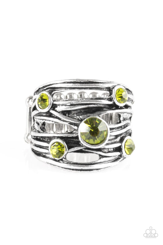 Paparazzi Ring ~ Sparkle Struck - Green