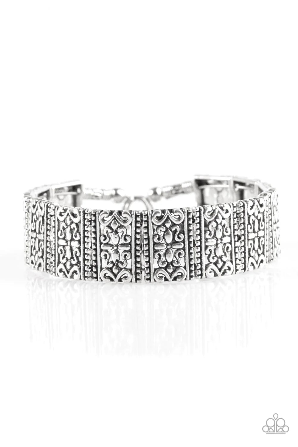 Paparazzi Bracelet ~ Regal Reverie - Silver