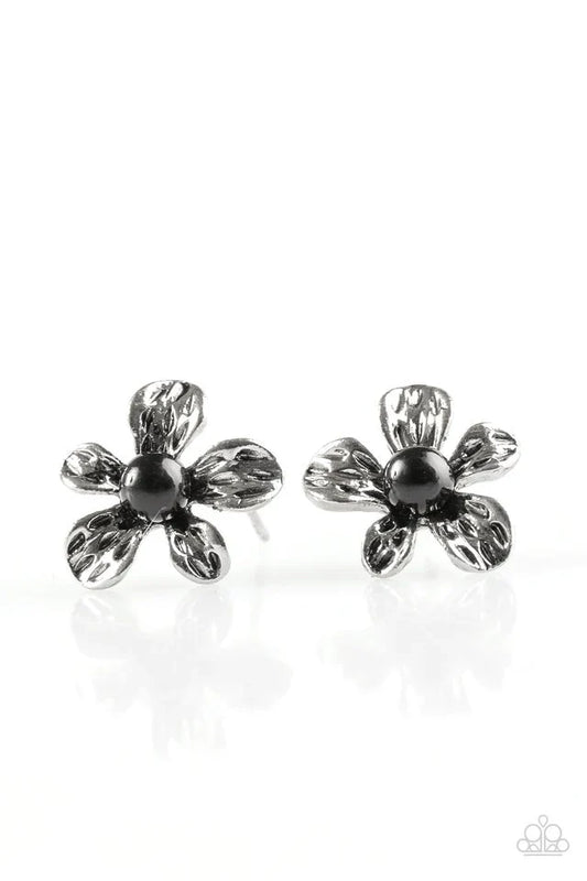 Paparazzi Earring ~ Diva Daisy - Black