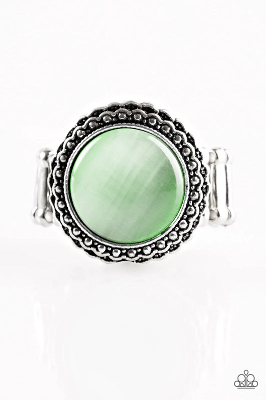 Paparazzi Ring ~ Jewel Pool - Green