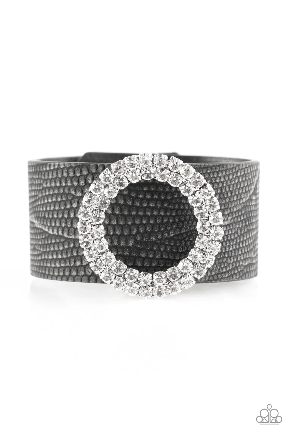 Paparazzi Bracelet ~ Ring In The Bling - Black