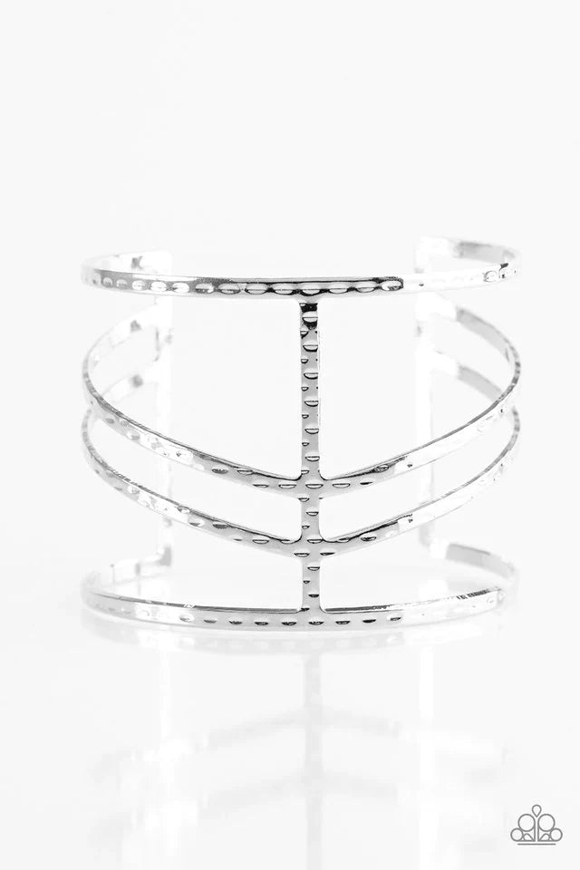 Paparazzi Bracelet ~ Stick Out A NILE - Silver