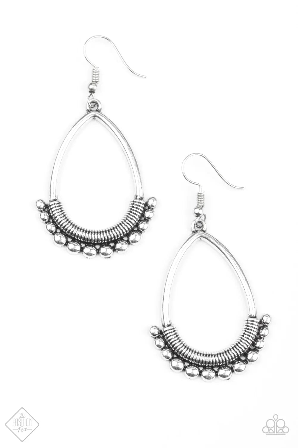 Paparazzi Earring ~ Steal The Thunder  - Silver