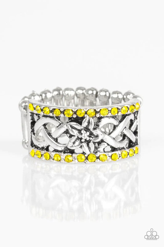 Paparazzi Ring ~ Tropical Springs - Yellow