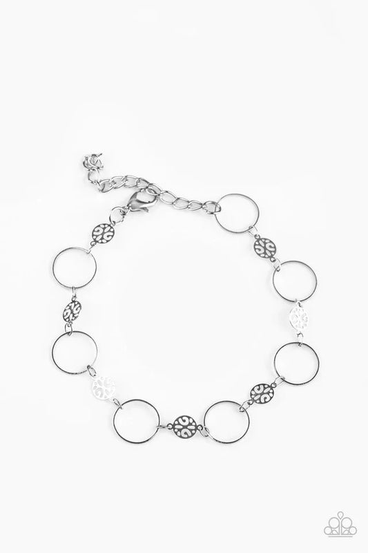 Paparazzi Bracelet ~ Dainty Delicacy - Silver