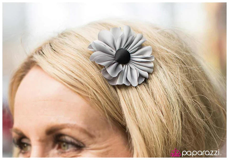 Paparazzi Hair Accessories ~ Uptown Girl - Silver