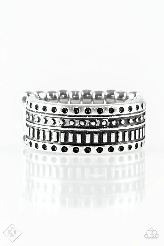 Paparazzi Ring ~ Roughin It - Silver