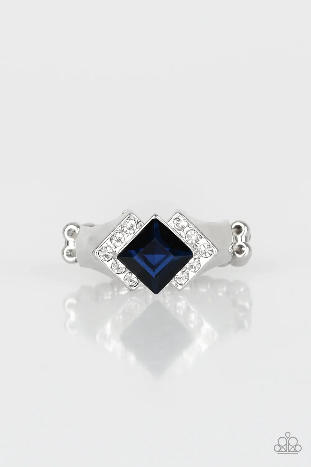 Paparazzi Ring ~ Wallstreet Winner - Blue