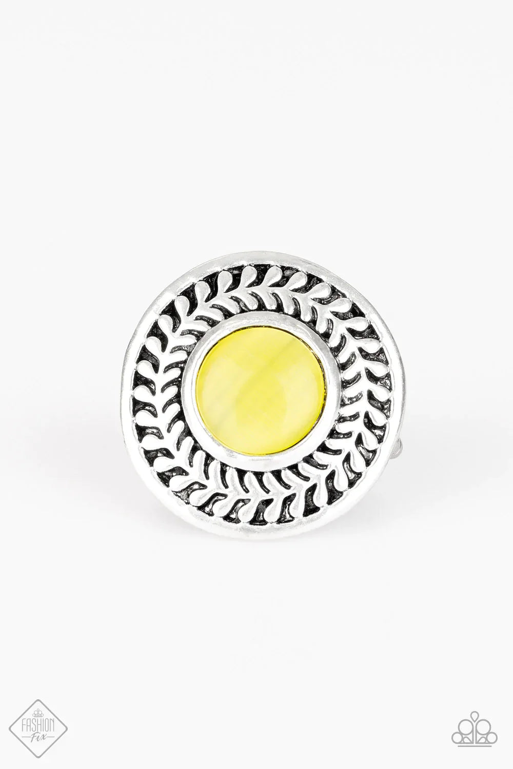 Paparazzi Ring ~ Garden Garland - Yellow