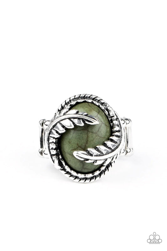 Paparazzi Ring ~ Palm Panache - Green