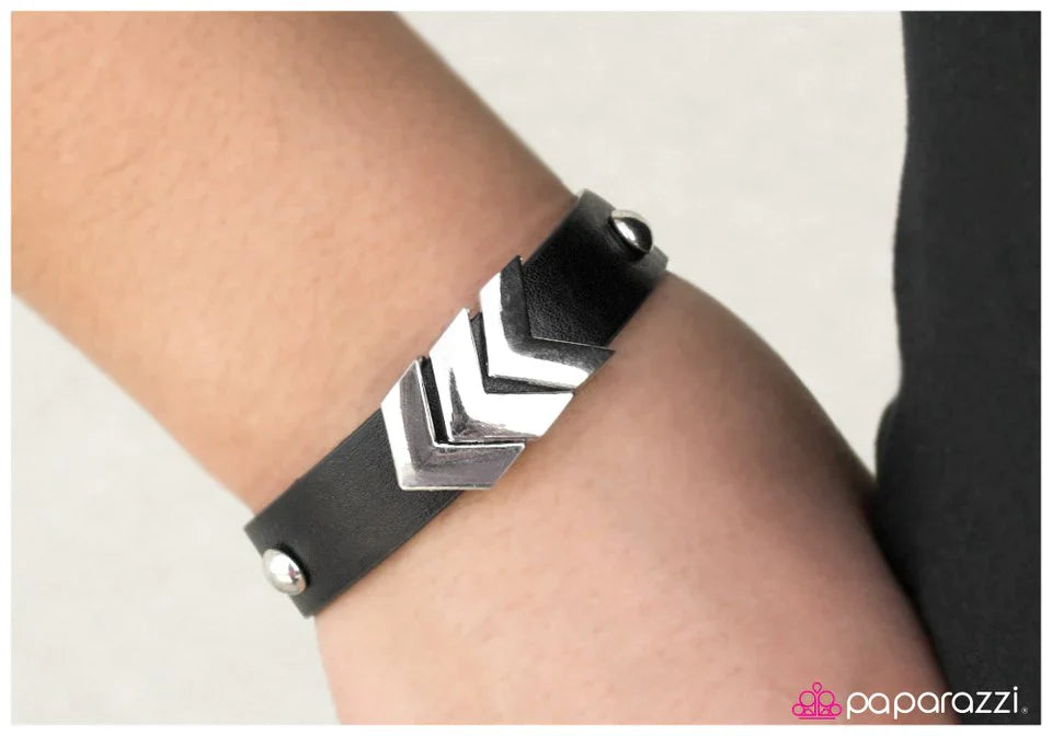 Paparazzi Bracelet ~ Rebel Hearts - Black