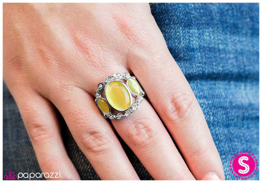 Paparazzi Ring ~ Ice Ice Baby- Yellow