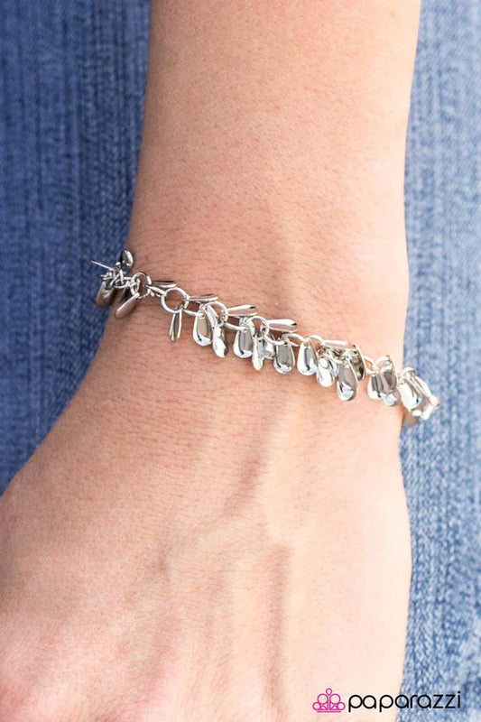 Paparazzi Bracelet ~ Miss Priss - Silver