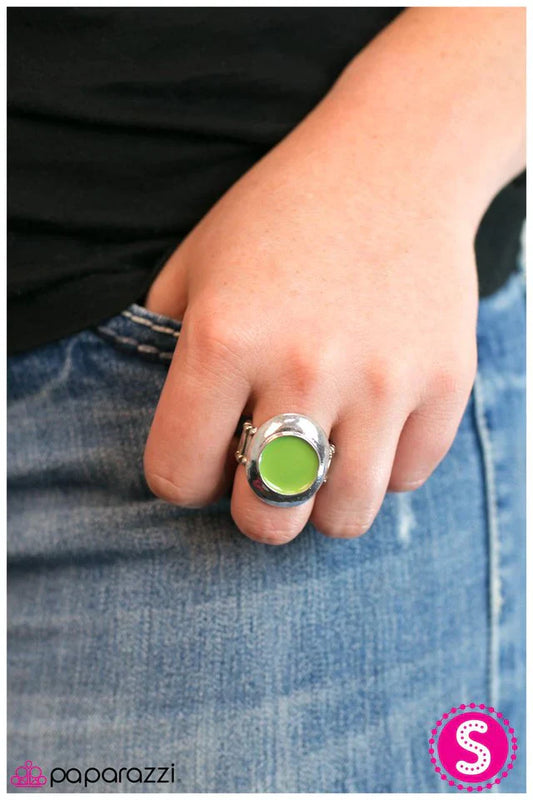 Paparazzi Ring ~ Oasis - Green