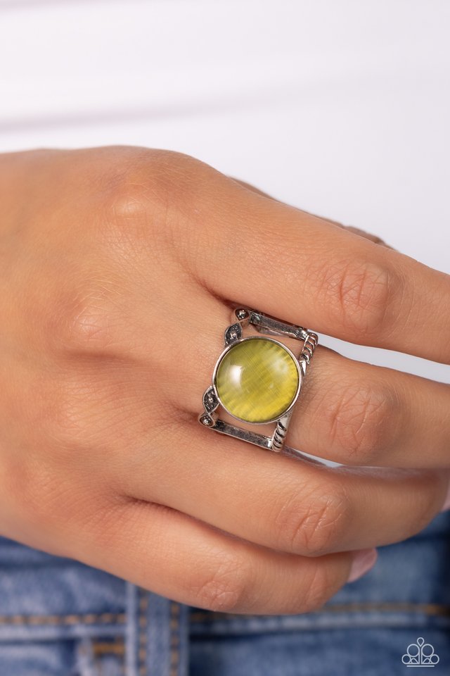 Clairvoyantly Cats Eye - Paparazzi Ring Image