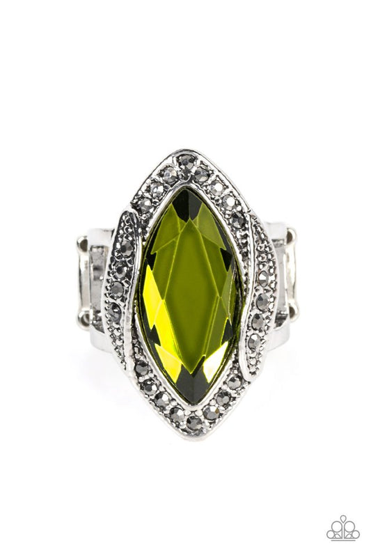 Let Me Take a REIGN Check - Green - Paparazzi Ring Image