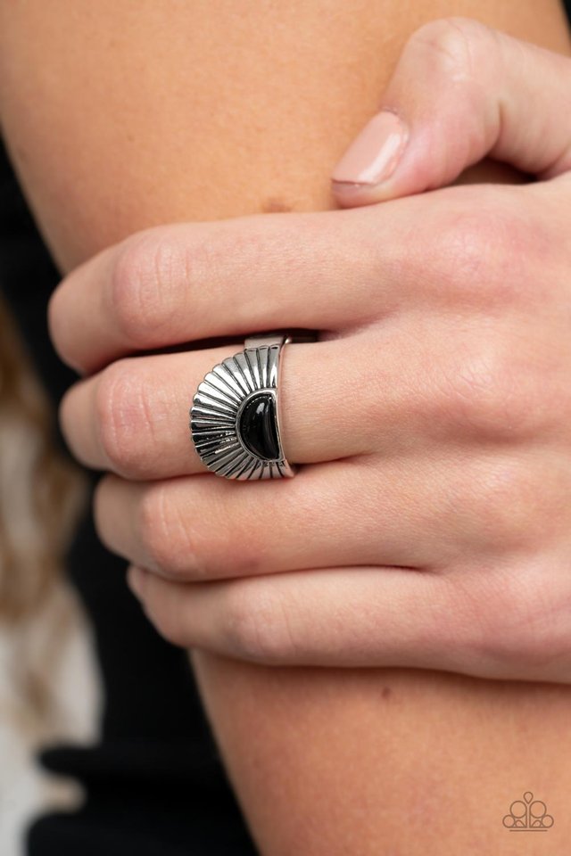 Fabulously FAN-tabulous - Black - Paparazzi Ring Image