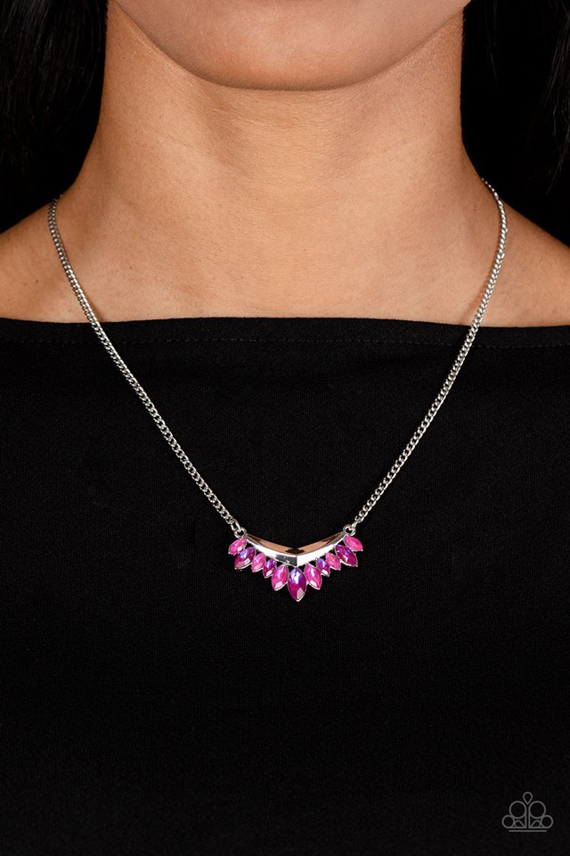 Flash of Fringe - Pink - Paparazzi Necklace Image