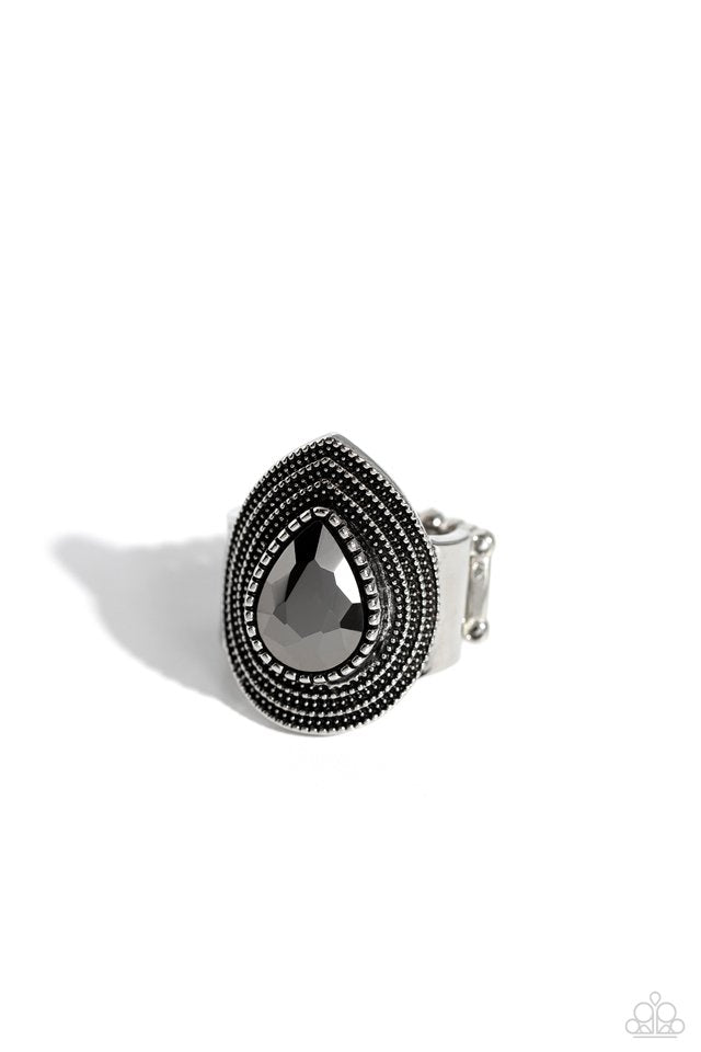 Dandy Highwayman - Silver - Paparazzi Ring Image