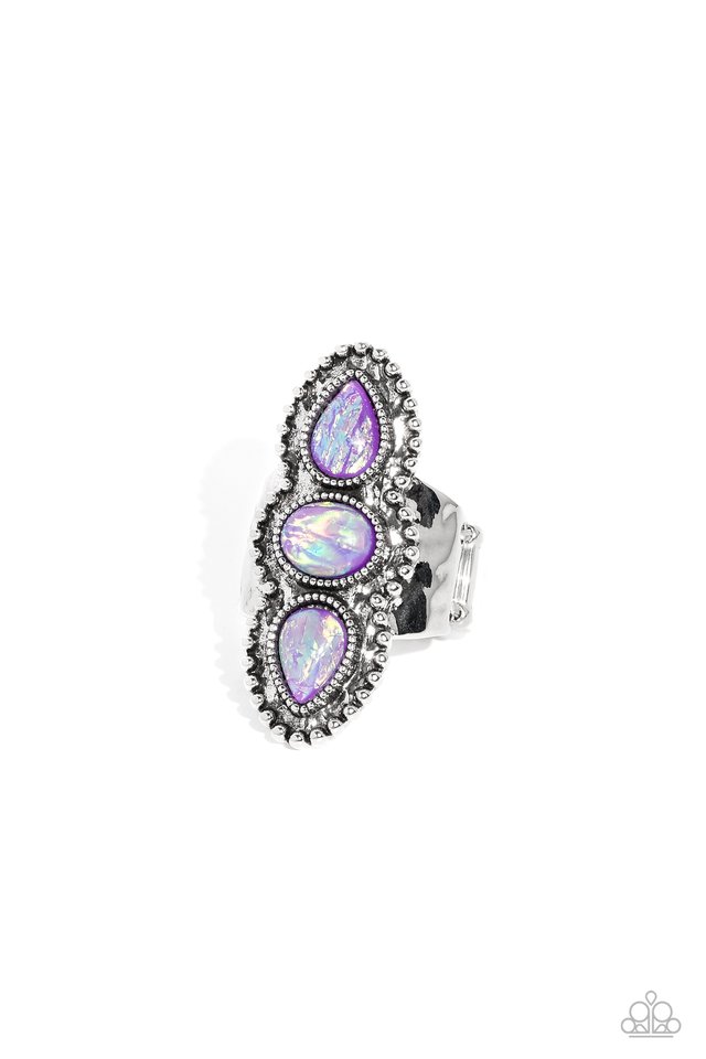 Strut Your STUDS - Purple - Paparazzi Ring Image