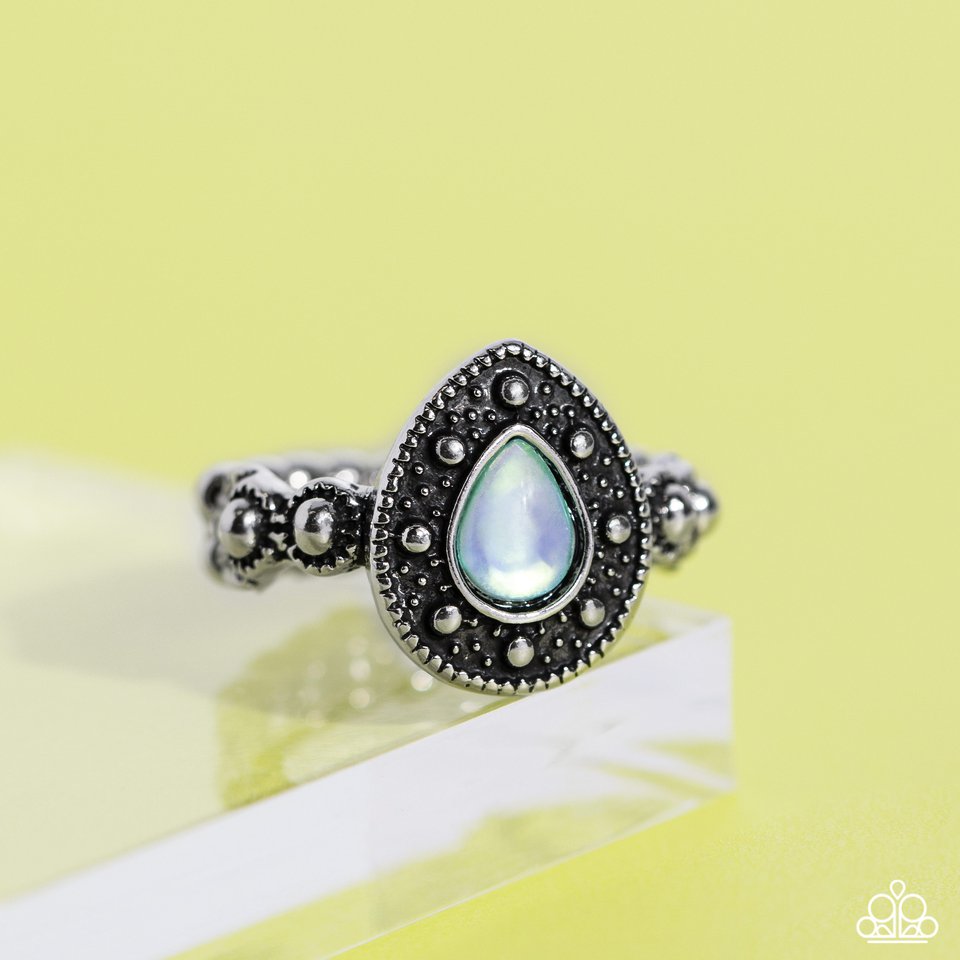 Opera Showcase - Green - Paparazzi Ring Image