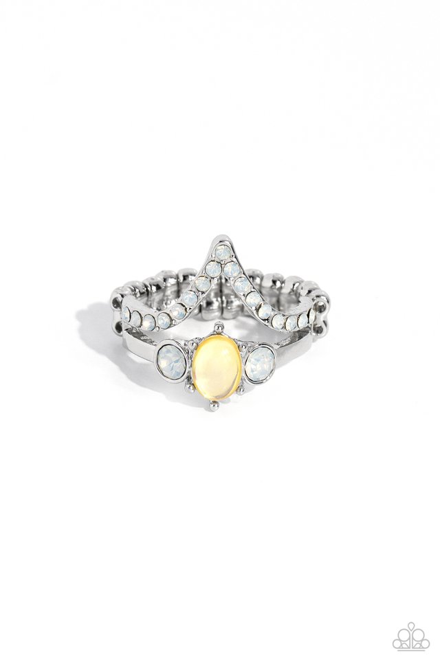 Chevron Celebrity - Yellow - Paparazzi Ring Image