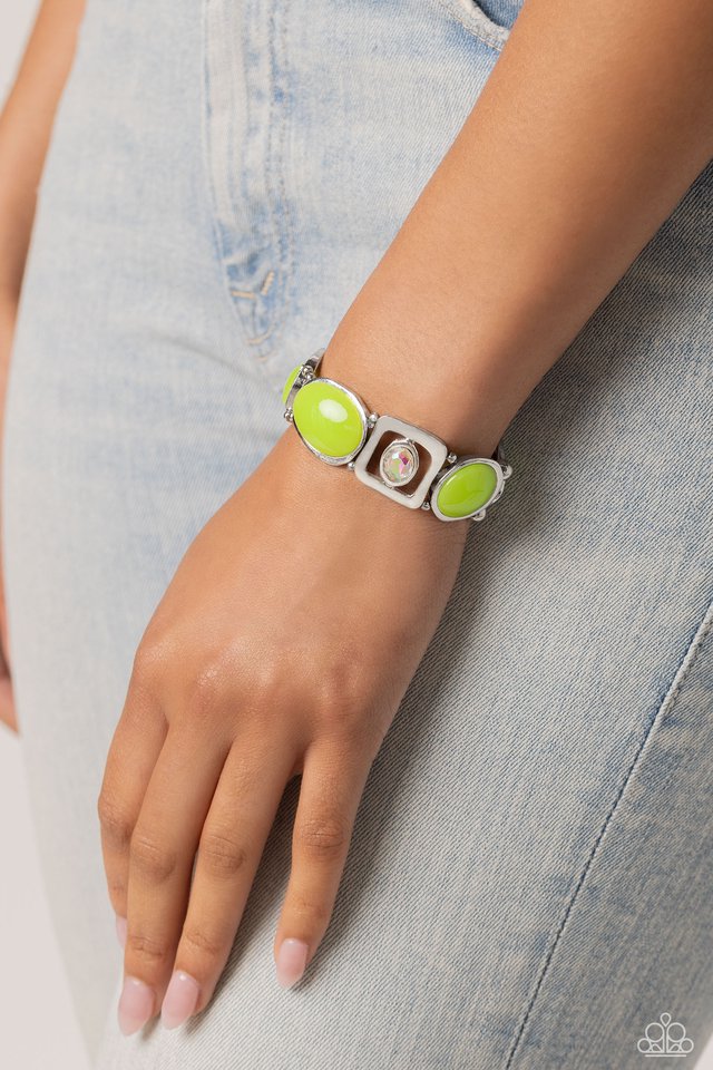 Majestic Mashup - Green - Paparazzi Bracelet Image