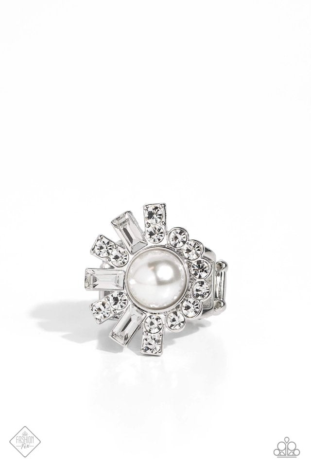 Gatsby Getaway - White - Paparazzi Ring Image