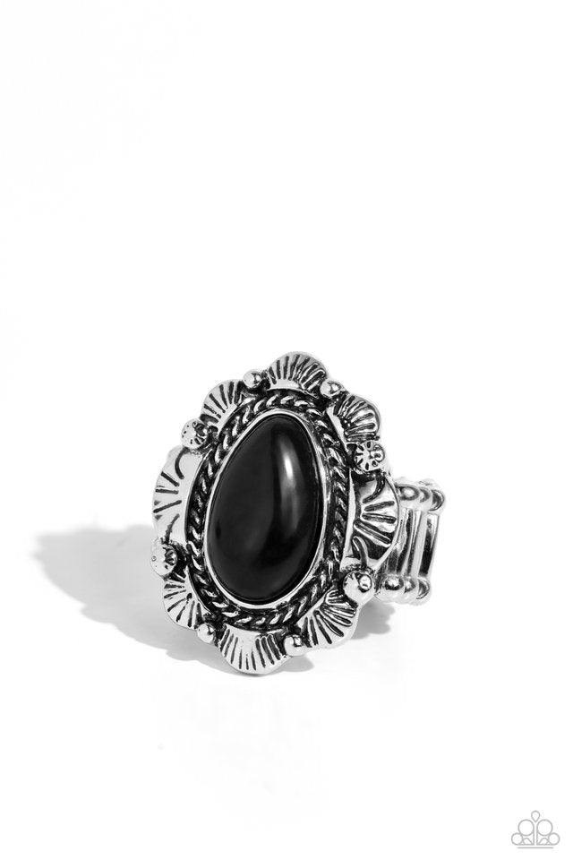 SCALLOPED in Stone - Black - Paparazzi Ring Image