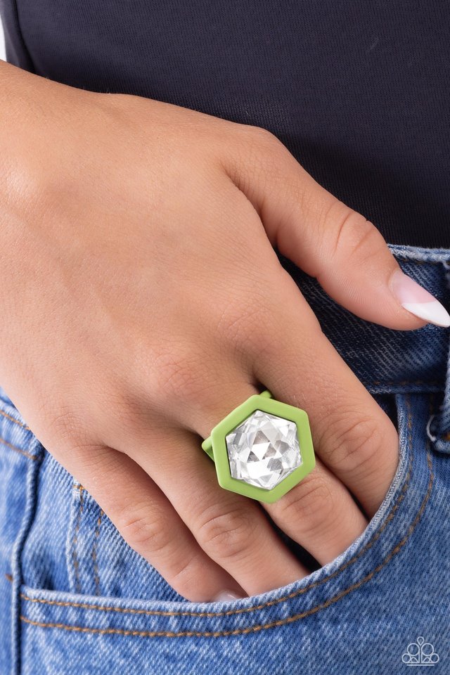 Changing Class - Green - Paparazzi Ring Image