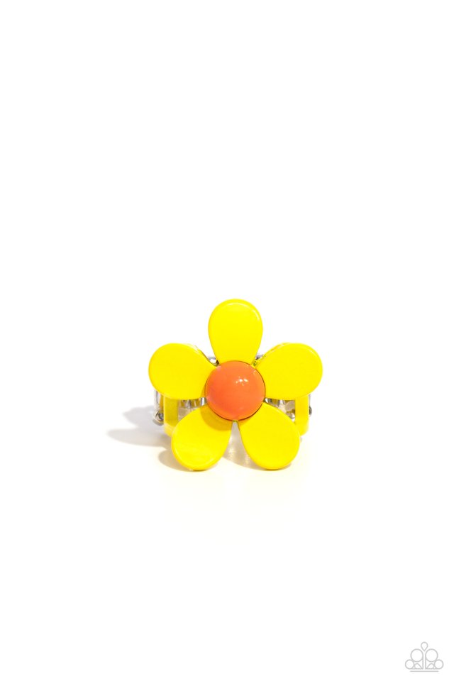 Groovy Genre - Yellow - Paparazzi Ring Image