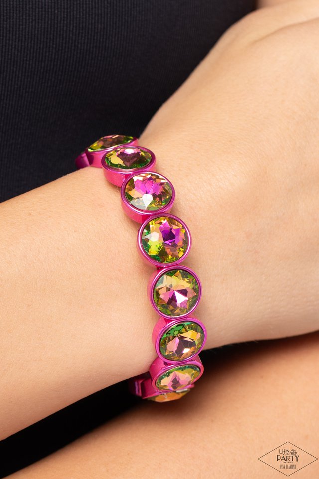 Radiant on Repeat - Pink - Paparazzi Bracelet Image