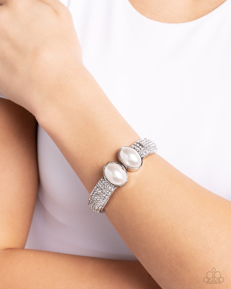 Balanced Brevity - White - Paparazzi Bracelet Image